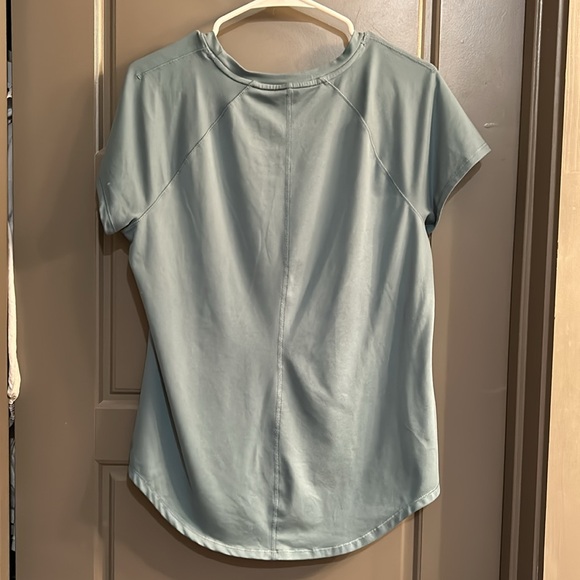 All in motion tee - Picture 2 of 3